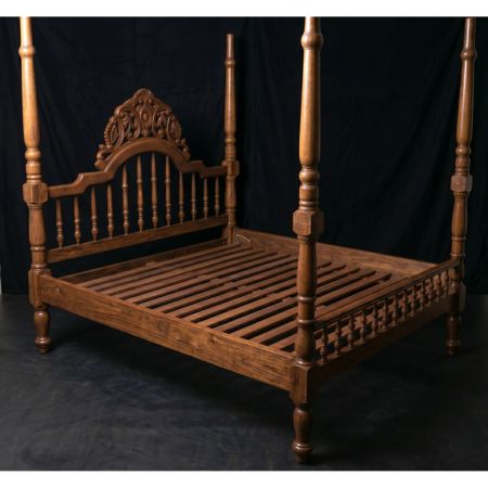 Royal Windsor Four Poster Solid Sheesham Wood Bed - Image 6